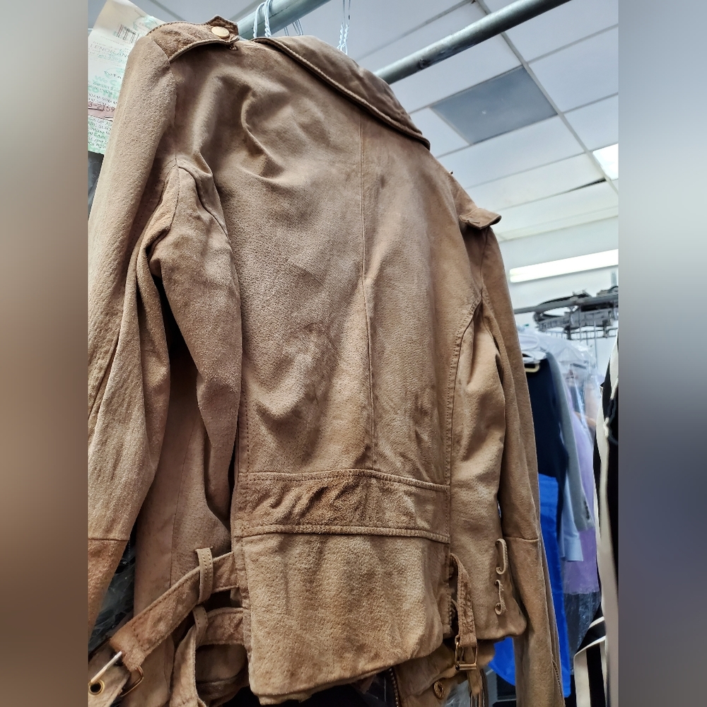 Leather Jacket - Picture 5 of 5